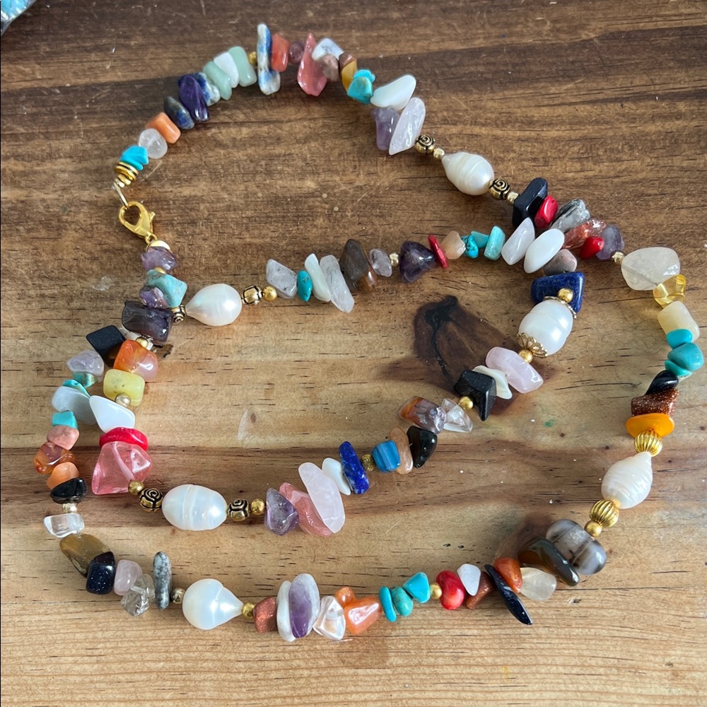 Multicolor Beaded Necklace real stone with natural pearls